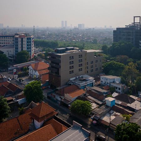 Stay.Vie Hotel Surabaya Kültér fotó