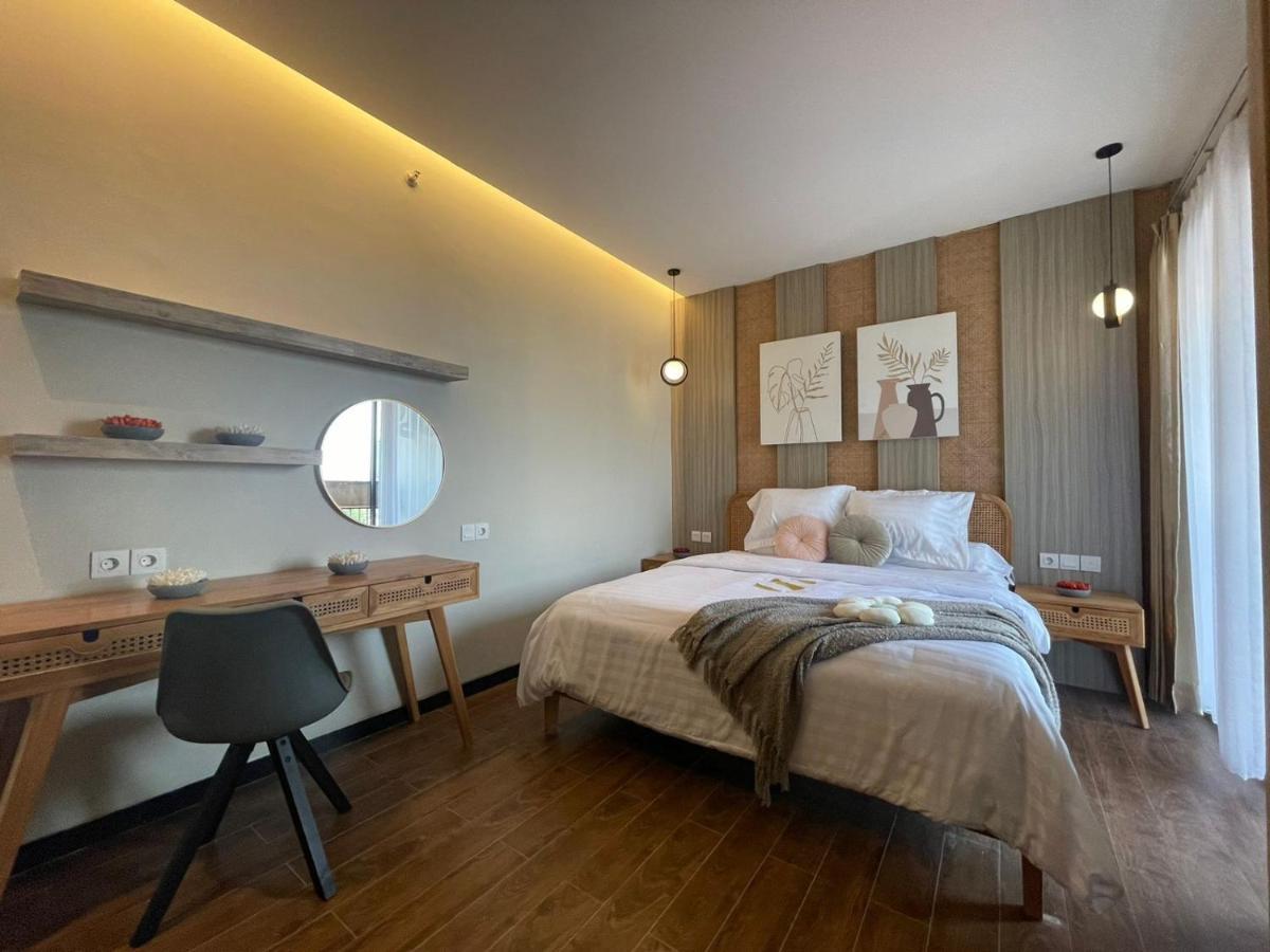 Stay.Vie Hotel Surabaya Kültér fotó