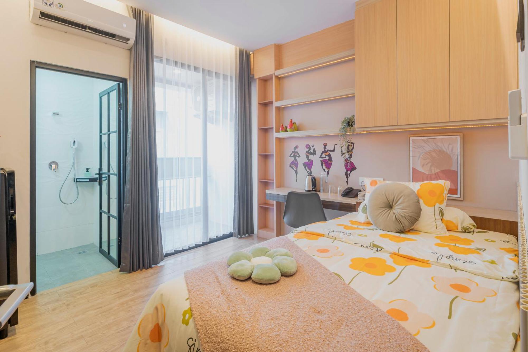 Stay.Vie Hotel Surabaya Kültér fotó