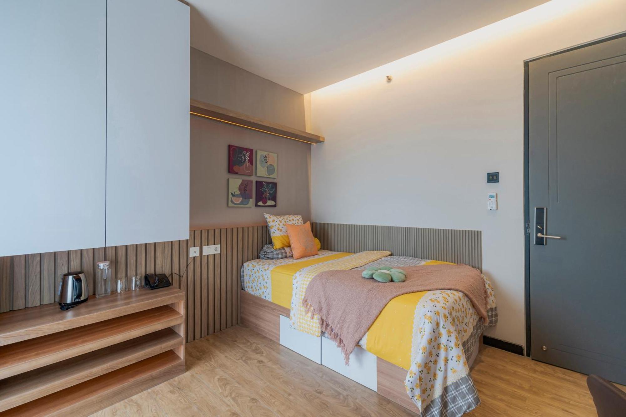 Stay.Vie Hotel Surabaya Kültér fotó
