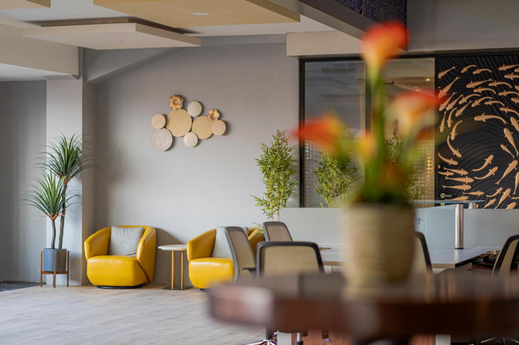 Stay.Vie Hotel Surabaya Kültér fotó