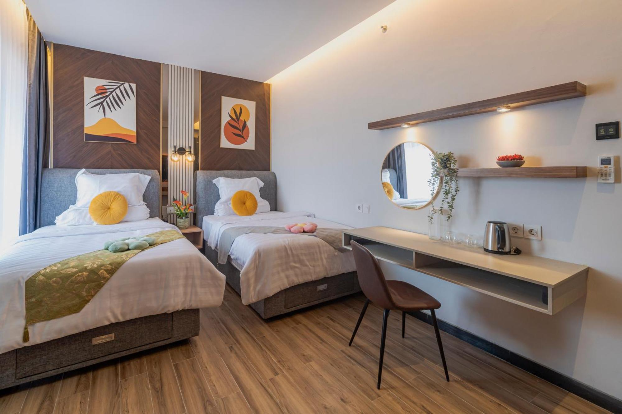 Stay.Vie Hotel Surabaya Kültér fotó